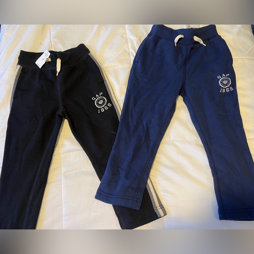 GAP boys NWT NEW fleece lined sweat pants Black & navy Blue